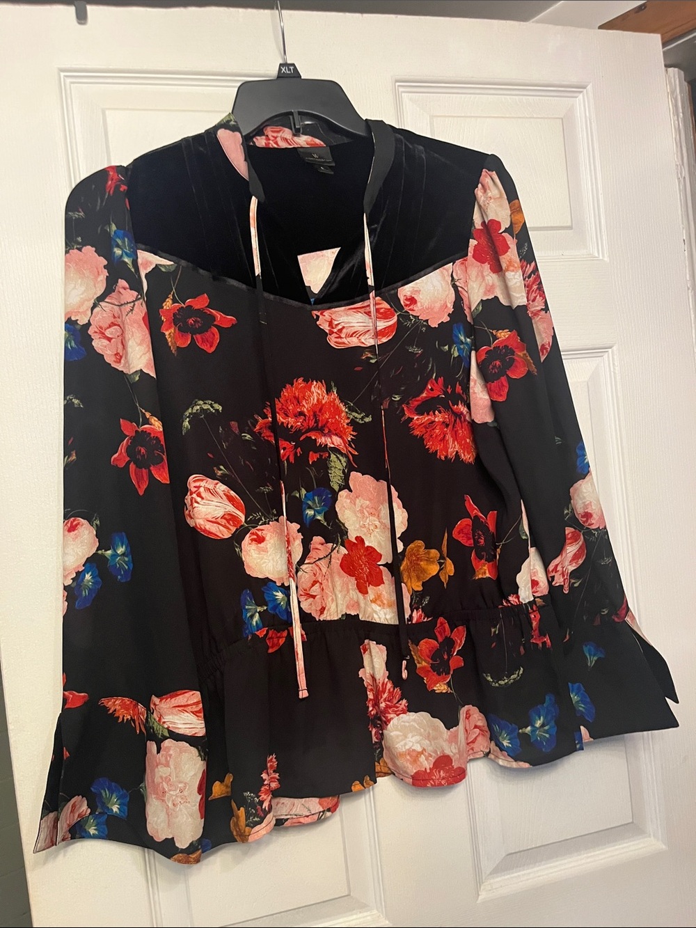 Worthington Black Floral V-Neck Tie Front Blouse